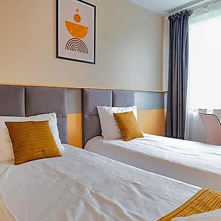 Otel Sapphire Lechicka Poznan